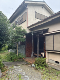 ２路線２駅利用可能な立地。古家付きでのお引渡しです。