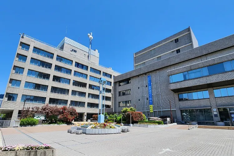 品川区役所