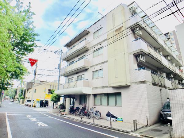 グランデュール六義園の外観図