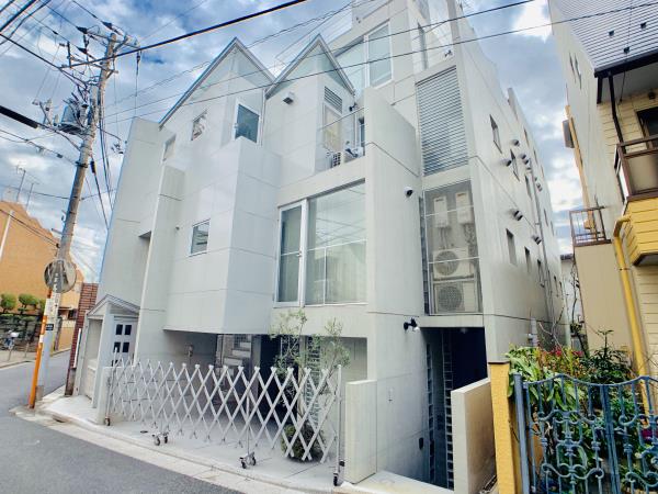 ビーワンの外観図