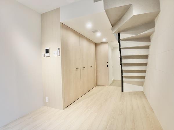 Ｔ’ｓ　ＳＱＵＡＲＥ　ＫＡＧＵＲＡＺＡＫＡの画像11