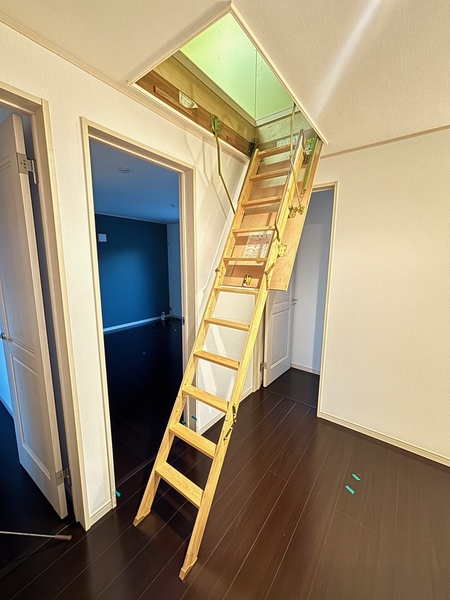 小屋裏収納はこちらから