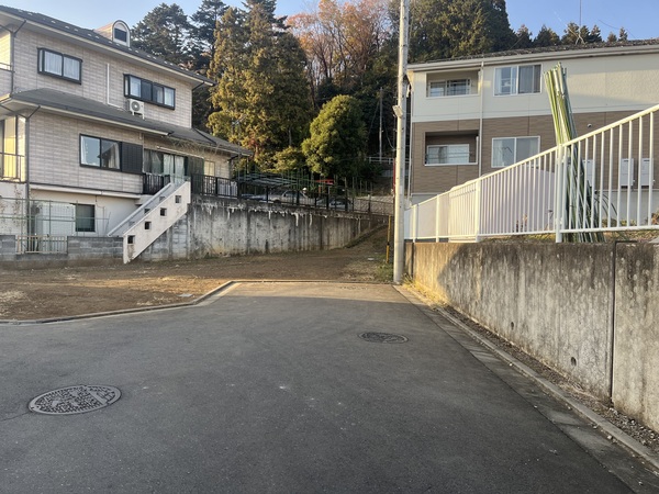 幅員約５．０ｍの公道に接道しております。