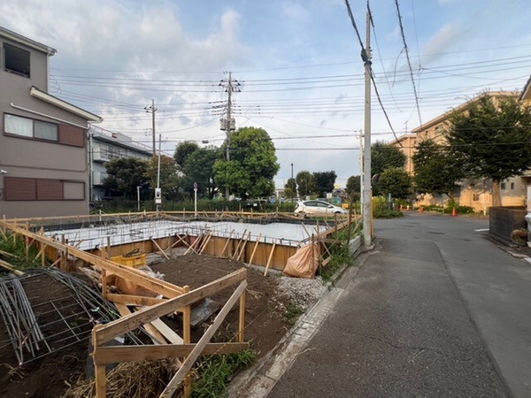 南側前面道路　４．０ｍ