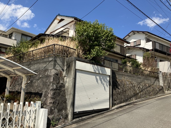 現地