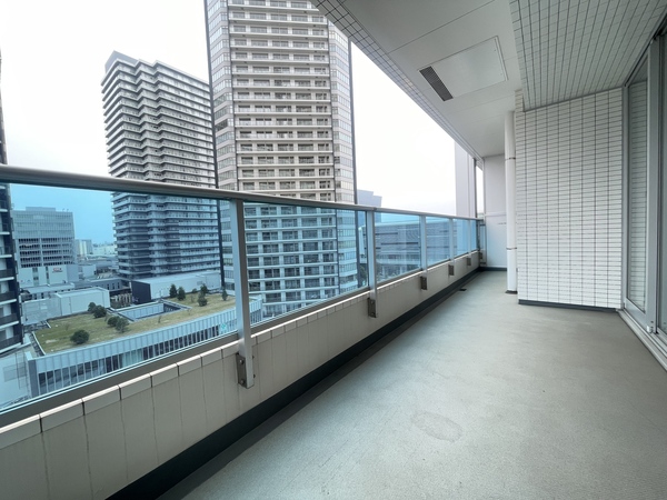 洋室バルコニー