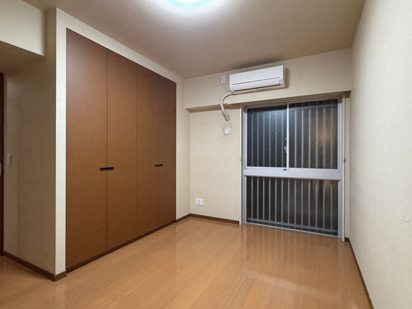 洋室約７．３帖