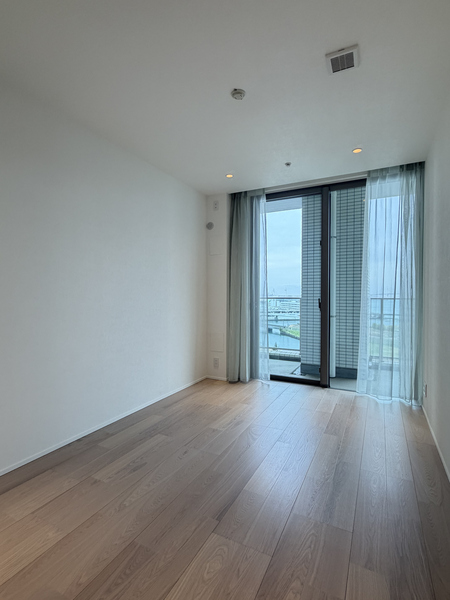 洋室約６．９帖