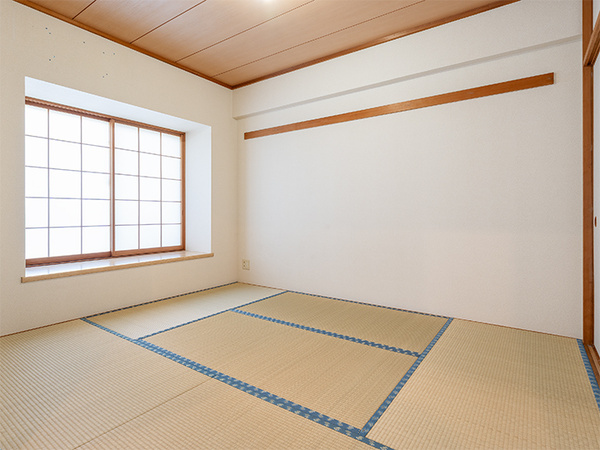 【和室】押入収納付きで使い勝手も良く、日常使いから来客対応まで幅広く活躍します！