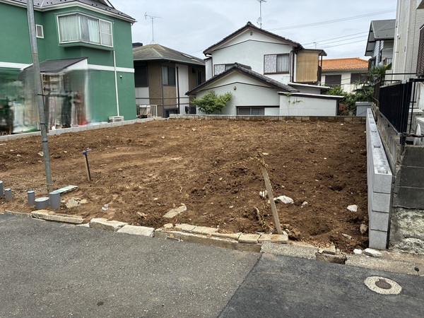 右側が２号棟です。（左側は１号棟）