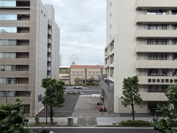 バルコニーからの眺望（正面）