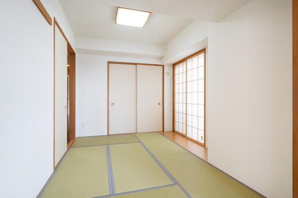 【和室：約６．０帖】