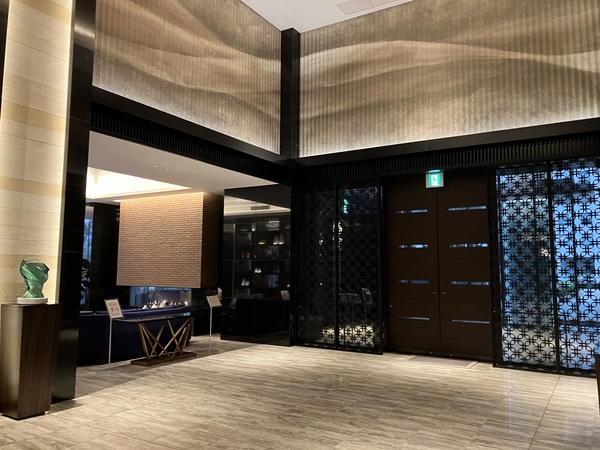 エントランスホール