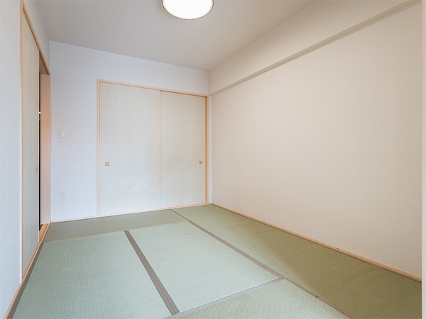 和室：約６．０畳の和室です。和室ならではの落ち着きが感じられます。（２０２６年４月撮影）