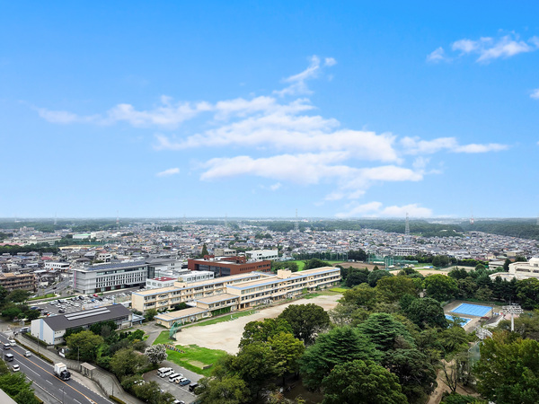 前面の開けた、北東側眺望。（２０２６年９月撮影）