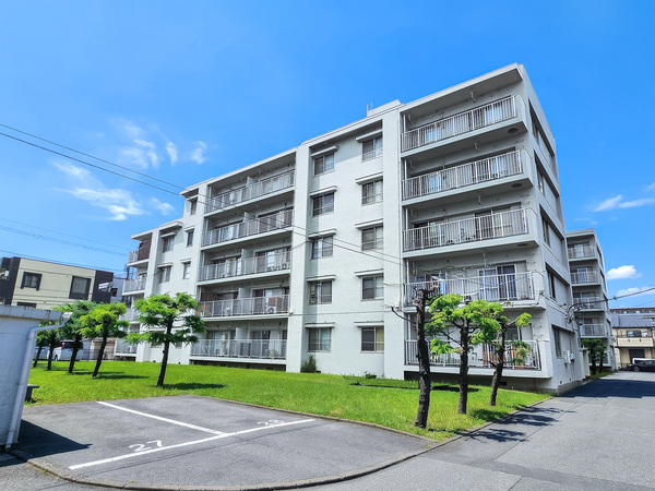 京成松戸線「北習志野」駅徒歩約３分の好立地！マンション外観（２０２６年９月撮影）