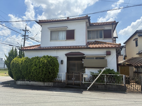 東側前面道路