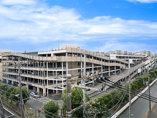 ◇ららぽーと横浜がマンション向いにあるので、必要なものがあればすぐにお買い物へ行ける好立地
