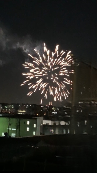 【鶴見川花火大会】 ◇バルコニーから花火を見ることができます！
