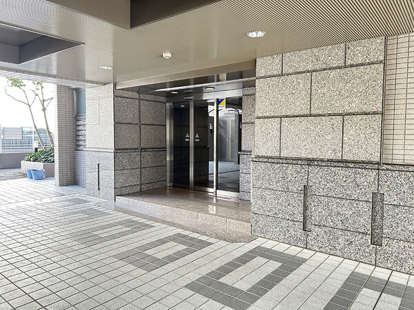 【エントランス】