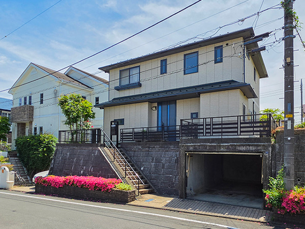 ■小田急小田原線「鶴川」駅　徒歩２０分