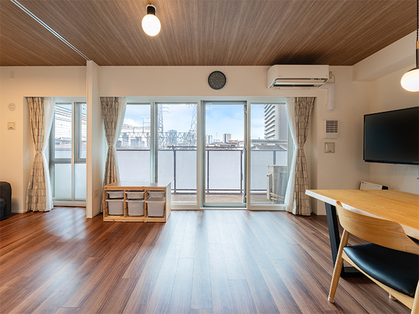 【ＬＤ：約１１．２帖】■部分には床暖房完備！足元からやさしくお部屋全体を暖めます。