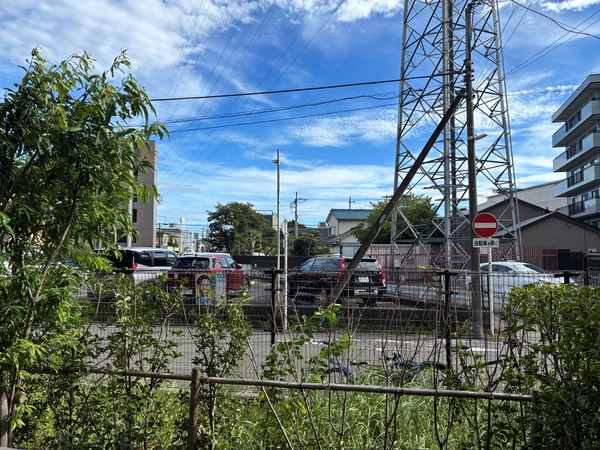 駅までフラットな道のりです。