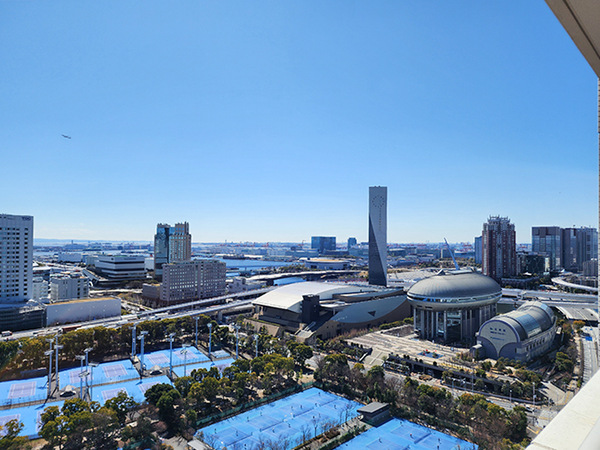 眼下は、有明テニスの森公園でございます為、四季折々の景色を楽しんで頂けます。