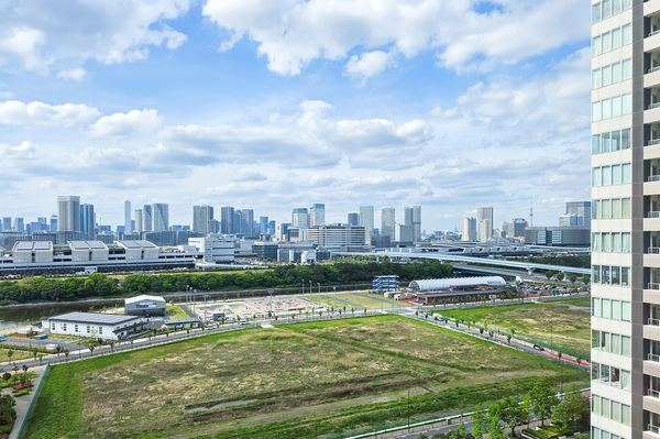 眺望２　ＬＤＫはバルコニーに面していないため、遮るものなく眺望をお楽しみいただけます