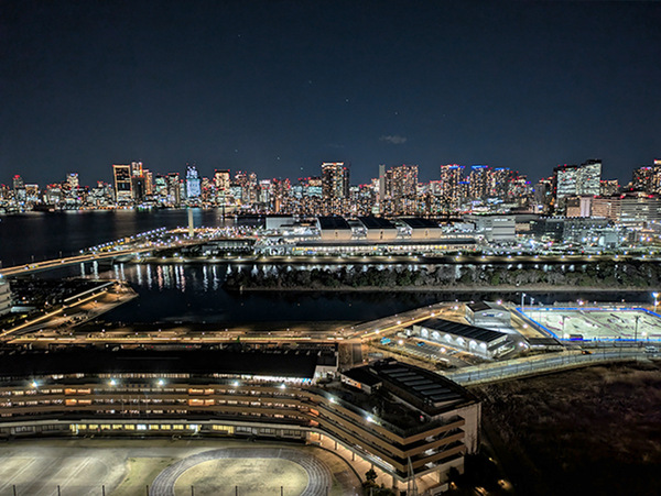 お部屋から毎晩、綺麗な夜景を眺めることができます。