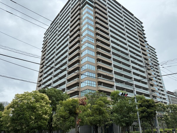 ２０１６年１０月築　免震構造マンション