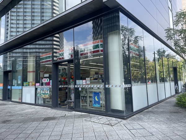 セブンイレブン晴海３丁目店まで約７０ｍ（徒歩１分）