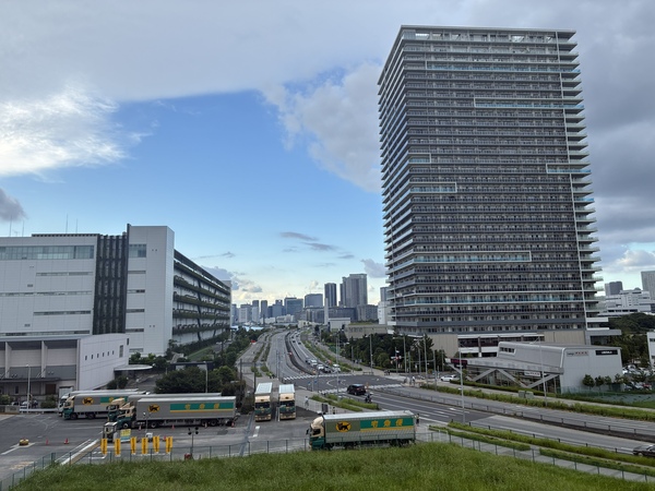 都心方面の夜景を望むことができます。