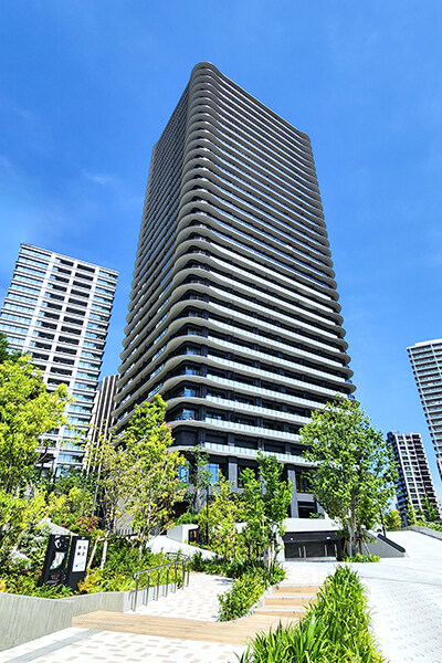 【外観】２０２３年８月築・（株）竹中工務店が設計・施工の地上３２階建の免震タワーレジデンス