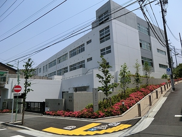【周辺環境】「品川区立第一日野小学校」まで約８２０ｍ、徒歩１１分の距離です。