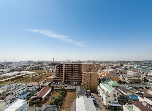 【眺望】視界が開ける１１階建１１階部分最上階。