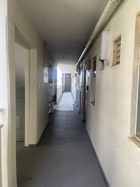 マンション廊下１