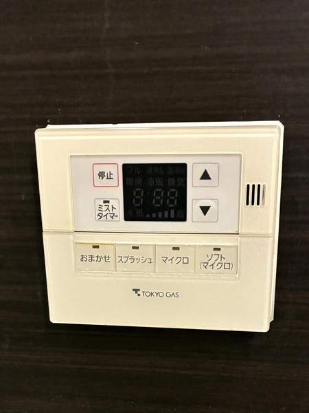 浴室で手軽にミストサウナを愉しめます。全身がじんわりと潤いに包まれます。