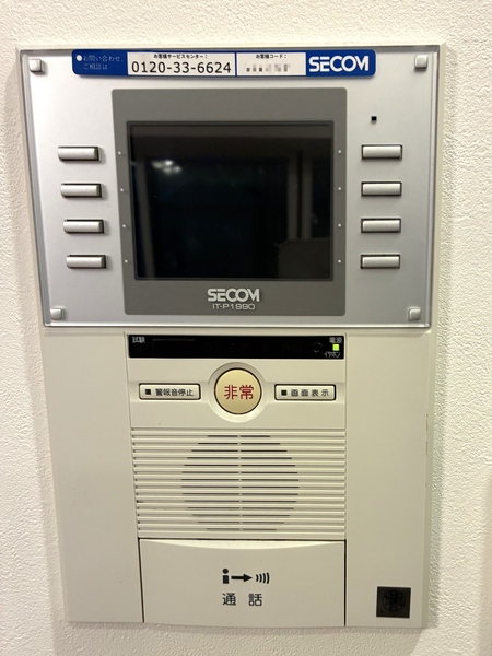 受話器なしで使いやすいＴＶモニター付インターホン。