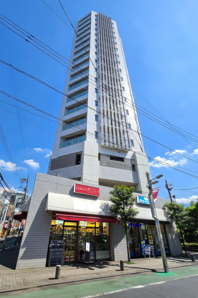 東急大井町線「大井町」駅徒歩１分など３駅３路線利用可能！