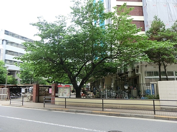 物件から「品川区立五反田保育園」まで約８００ｍ、徒歩１０分の距離。