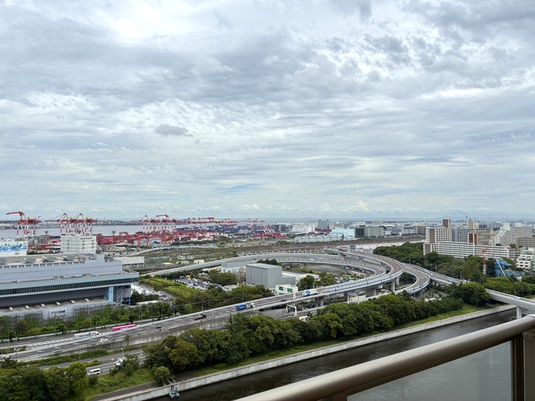 前面に遮る建物がない為、陽当たり・眺望良好です！