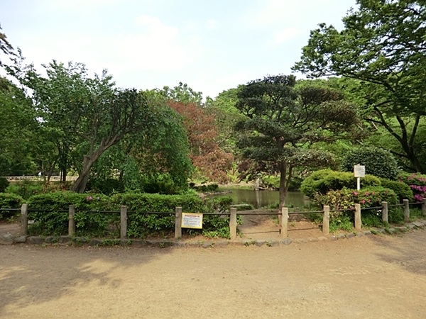 「有栖川宮記念公園」、約７５０ｍ、徒歩１０分