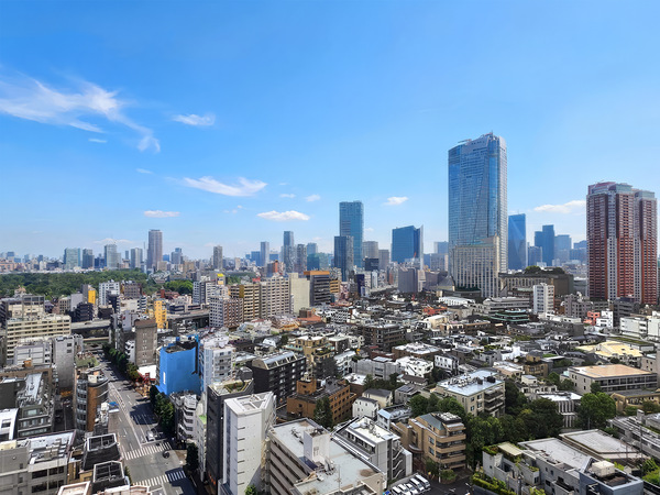 遮る建物がない、見晴らしの良い眺望が魅力です。リビング・全居室から眺望を楽しめるお部屋です。