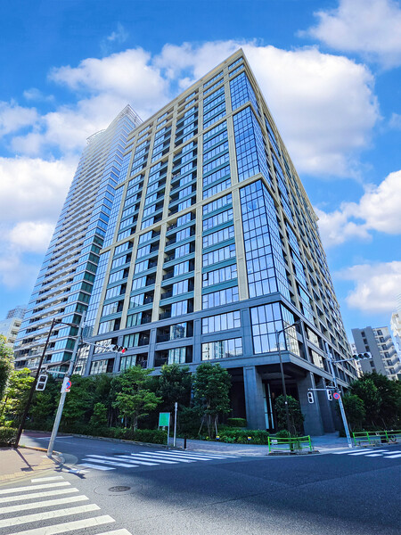 ＊ＪＲ京葉線「八丁堀」駅徒歩５分＊住友不動産旧分譲×総戸数４９２邸の大規模免震タワーレジデンス