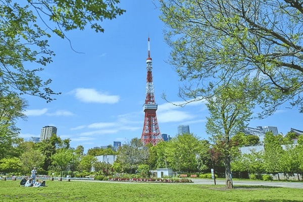 「東京タワー」、約１３００ｍ、徒歩１７分