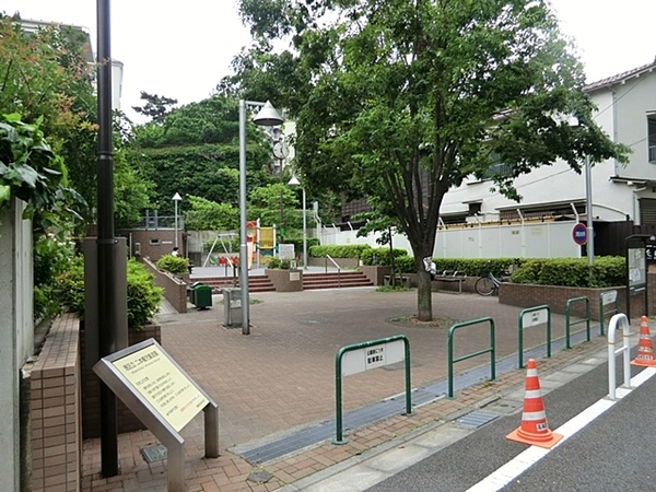 「二本榎児童遊園」、約２６０ｍ、徒歩４分