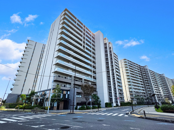 【外観】京浜東北線「さいたま新都心」駅徒歩８分。東京・新宿へアクセス良好